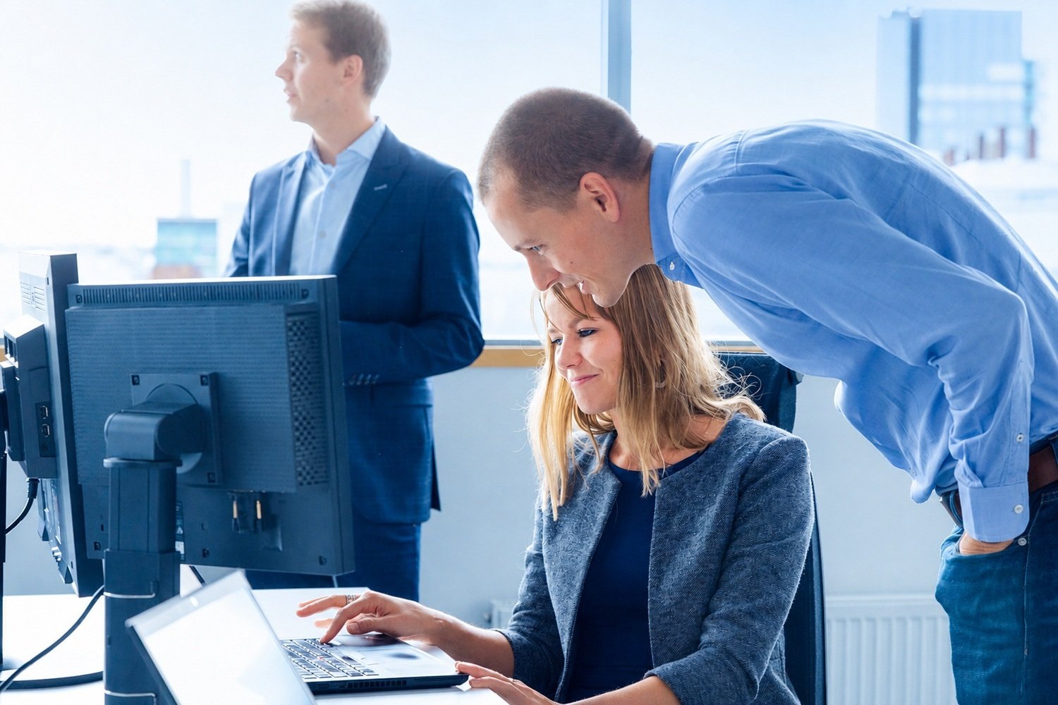Maya_office_blue 9